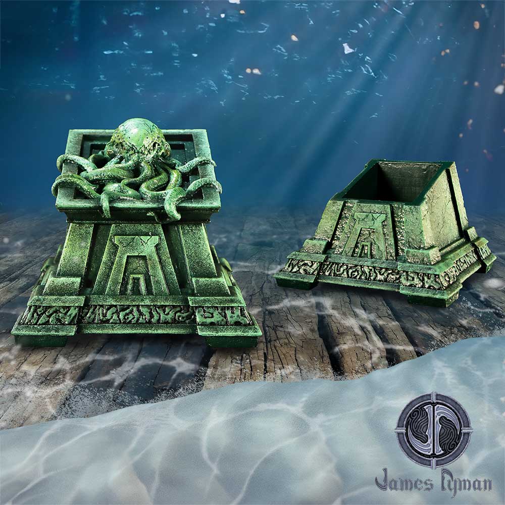 Crypt of Cthulhu Box (JR) 13cm